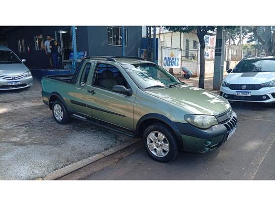 FIAT STRADA 1.8 MPI ADVENTURE CE 8V FLEX 2P MANUAL FIAT STRADA 1.8 MPI ADVENTURE CE 8V FLEX 2P MANUAL